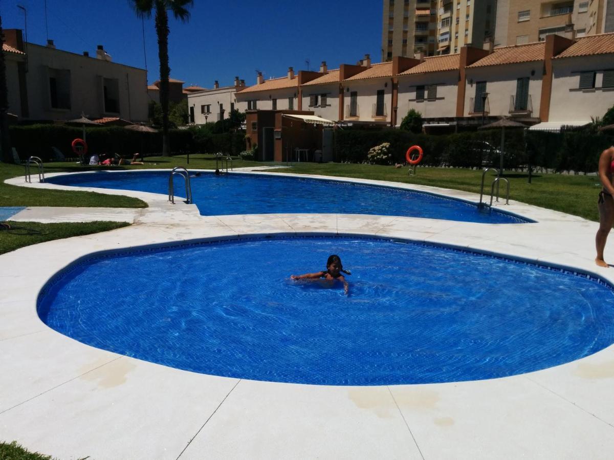 Estudio Con Piscina Y Garaje A 100 Mtr De La Playa Isla Cristina Buitenkant foto