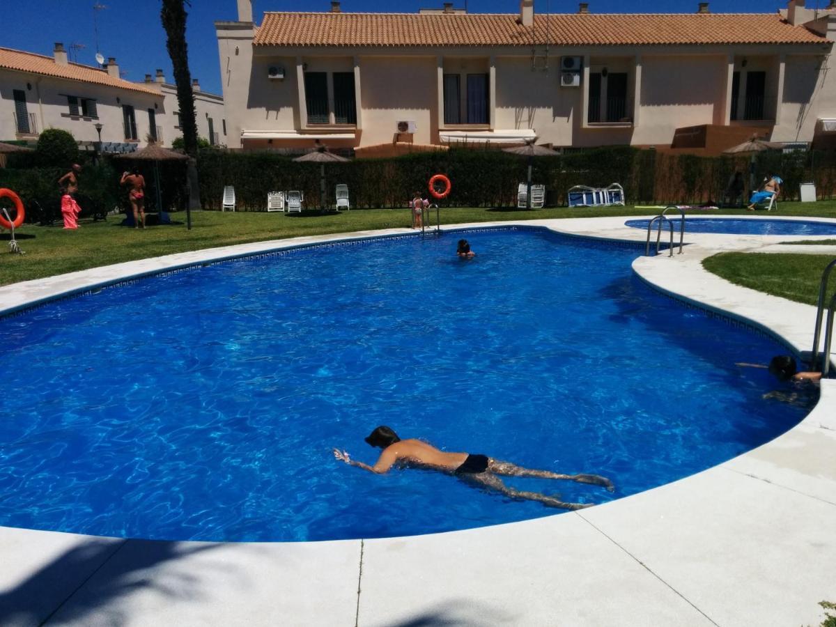 Estudio Con Piscina Y Garaje A 100 Mtr De La Playa Isla Cristina Buitenkant foto